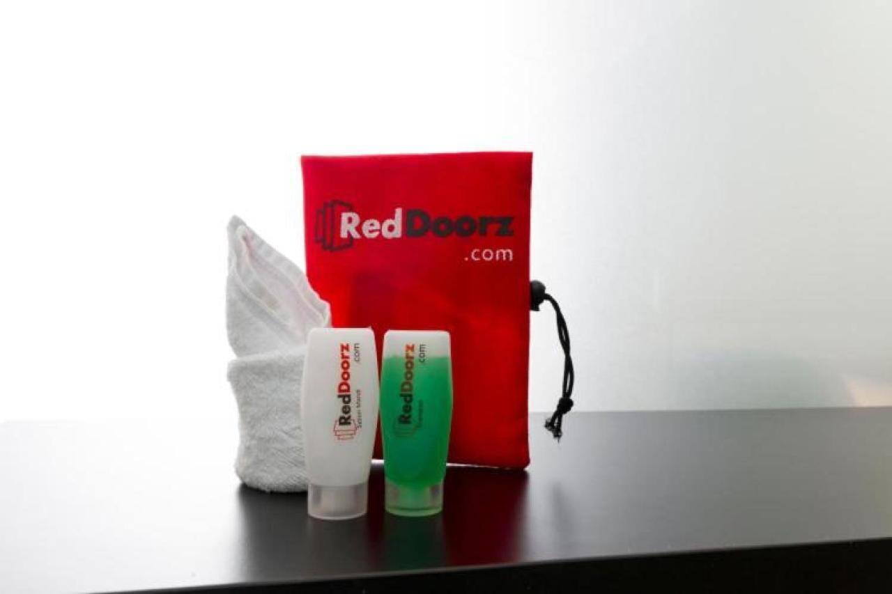 Reddoorz Plus Near Stie Ykpn Maguwo Exterior photo